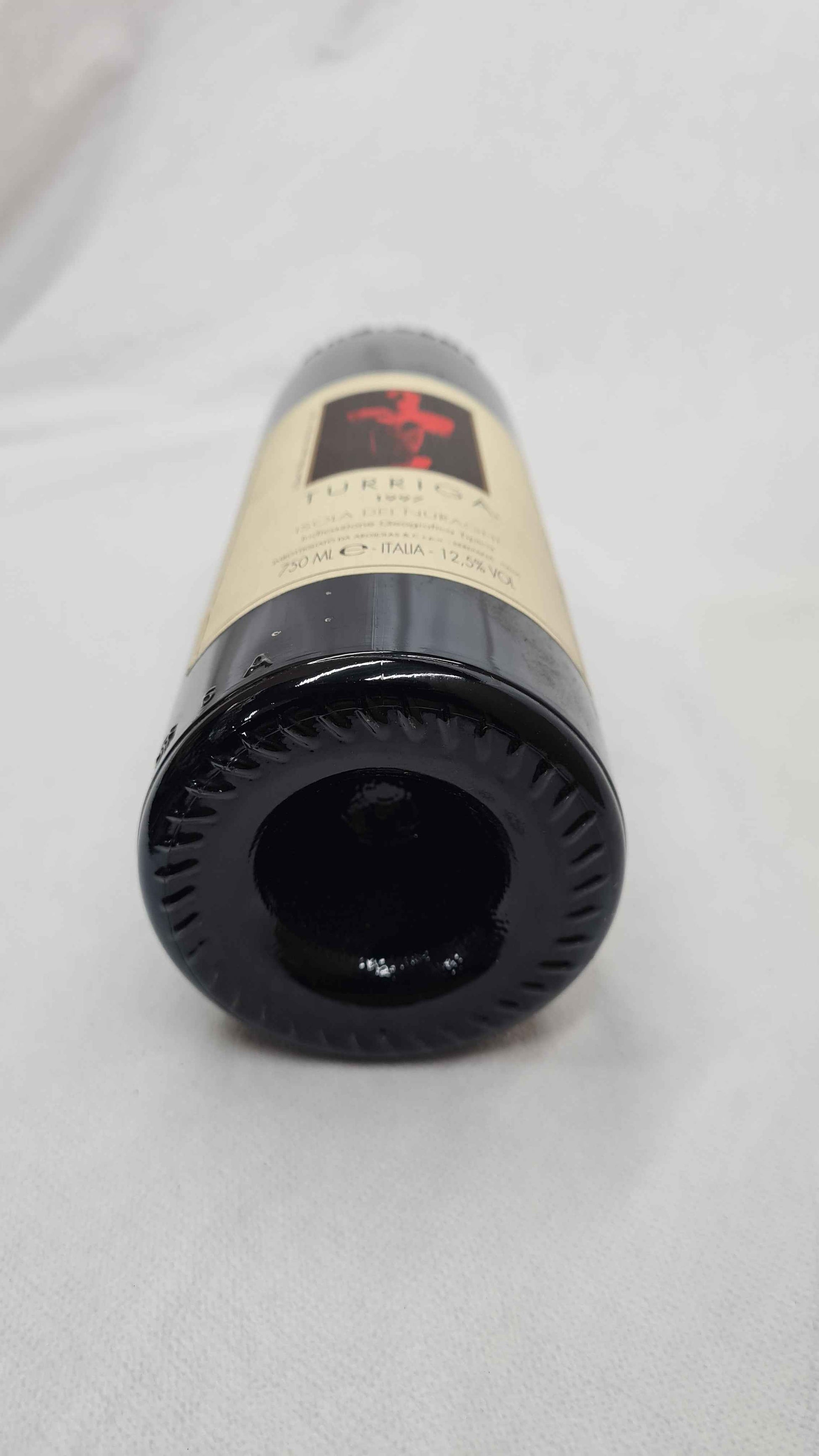 Bottiglia di vino ​Turriga 1997 Isola dei Nuraghi IGT | Vino Rosso Cantine Argiolas