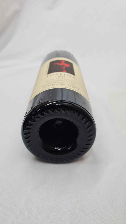 Bottiglia di vino ​Turriga 1997 Isola dei Nuraghi IGT | Vino Rosso Cantine Argiolas