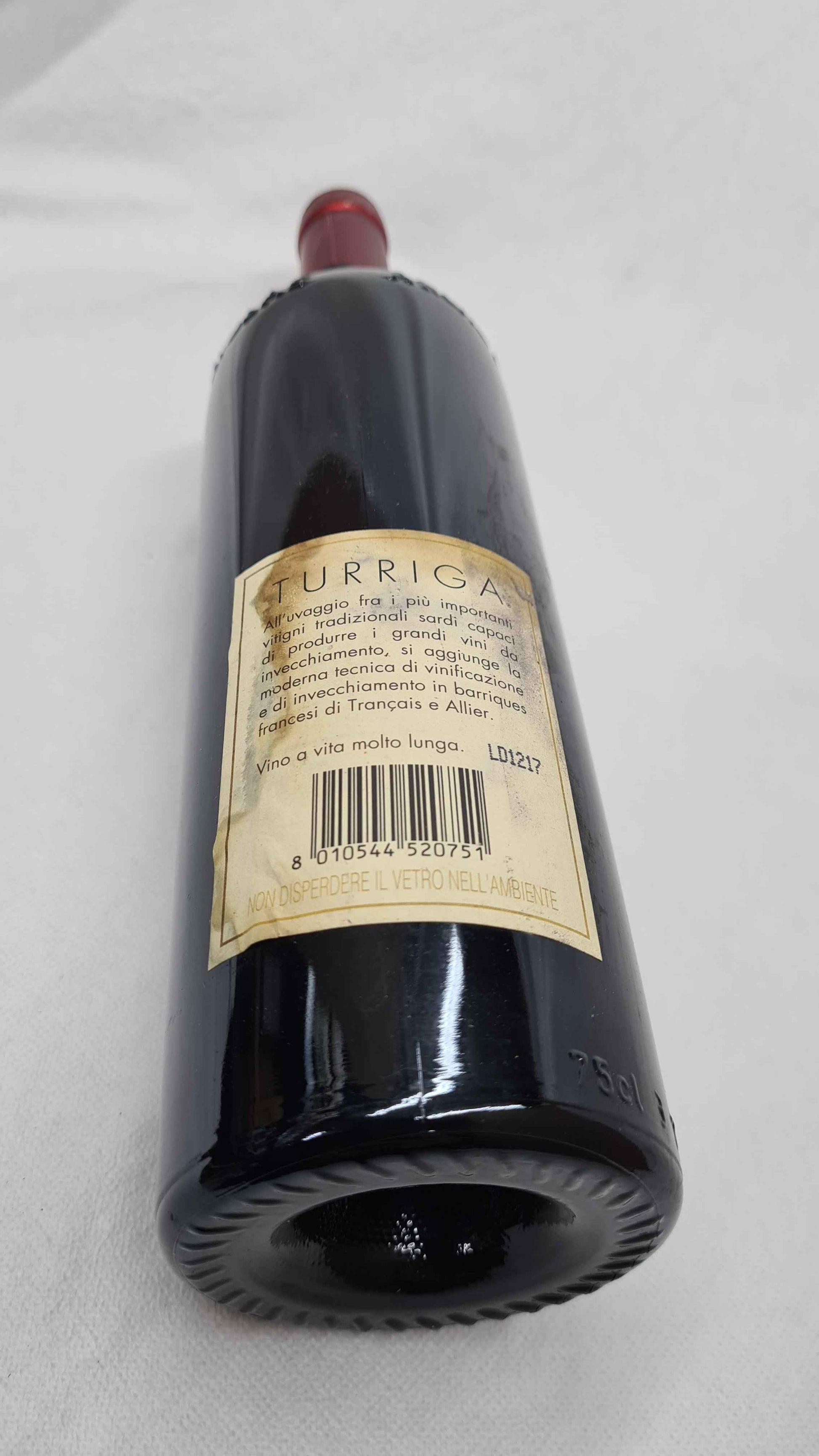 Bottiglia di vino ​Turriga 1997 Isola dei Nuraghi IGT | Vino Rosso Cantine Argiolas