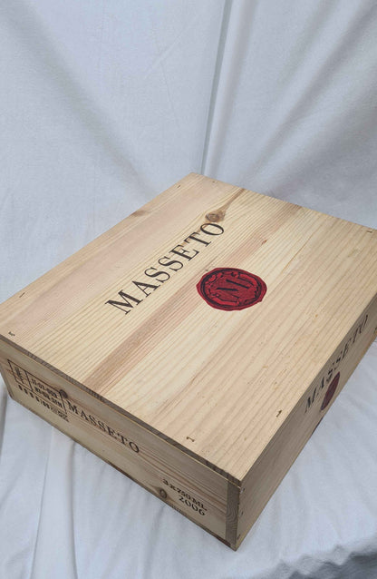 Bottiglia di vino ​Masseto 2006 Toscana IGT | Vino Rosso 100% Merlot