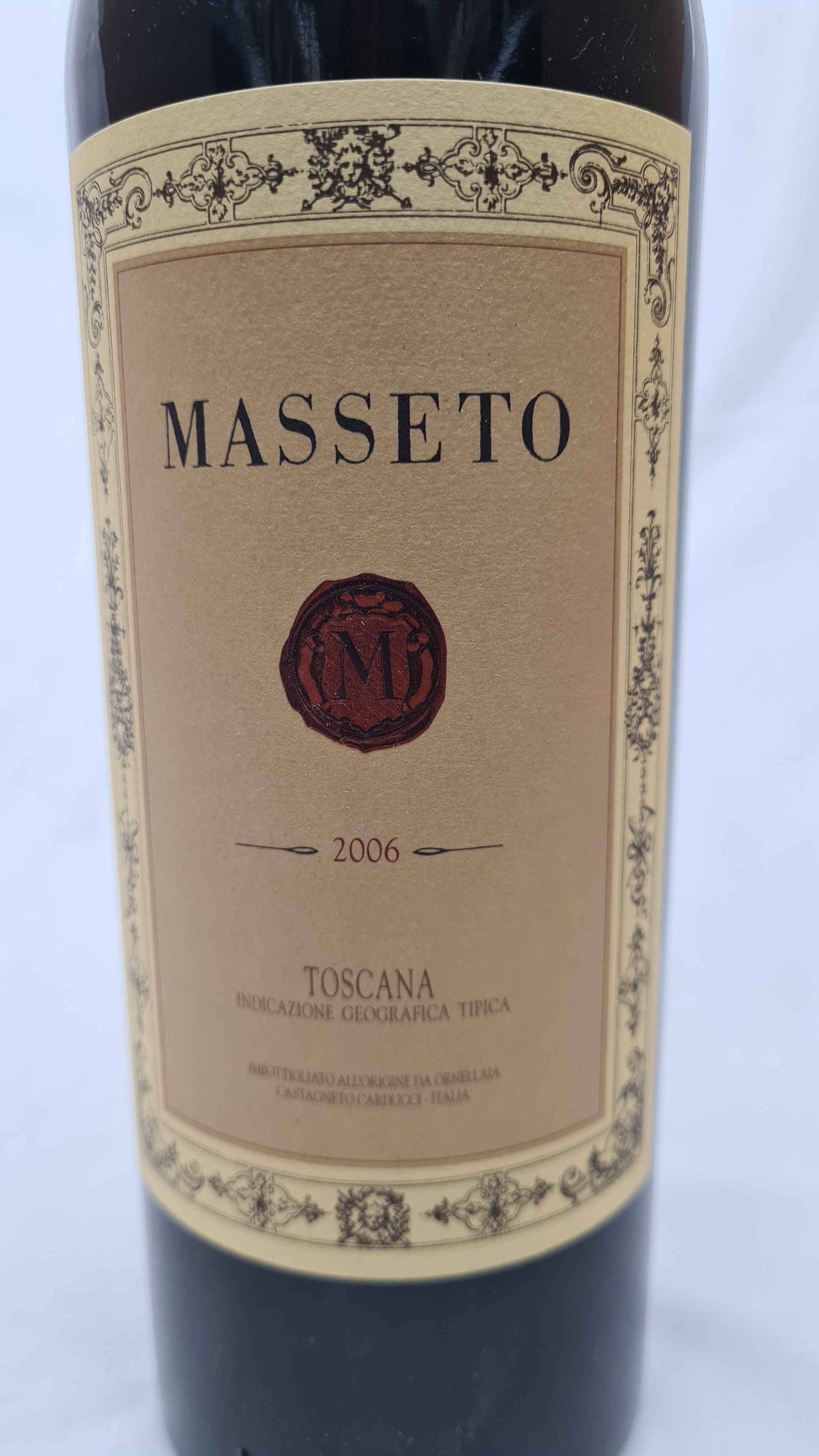 Bottiglia di vino ​Masseto 2006 Toscana IGT | Vino Rosso 100% Merlot