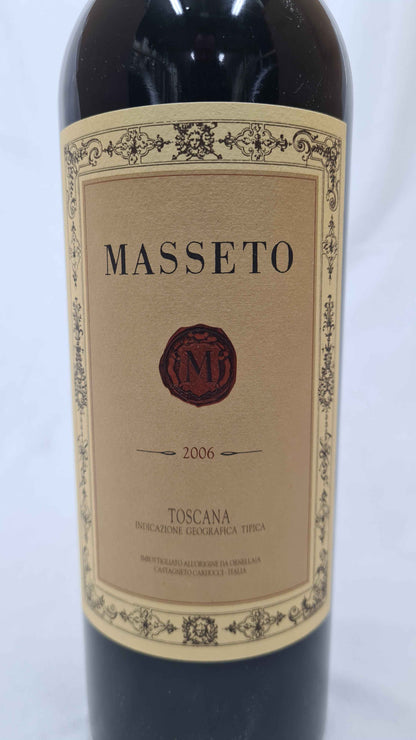 Bottiglia di vino ​Masseto 2006 Toscana IGT | Vino Rosso 100% Merlot