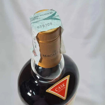 Bottiglia di scotch whisky ​Macallan 10 years old Scotch Whisky | Single Malt Cask Strength | 1L 58,6% | Sherry Wood Cask