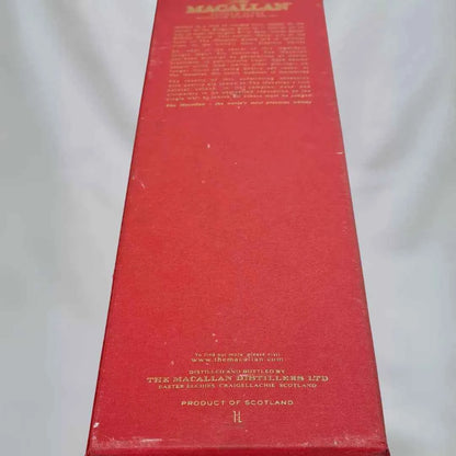 Bottiglia di scotch whisky ​Macallan 10 years old Scotch Whisky | Single Malt Cask Strength | 1L 58,6% | Sherry Wood Cask