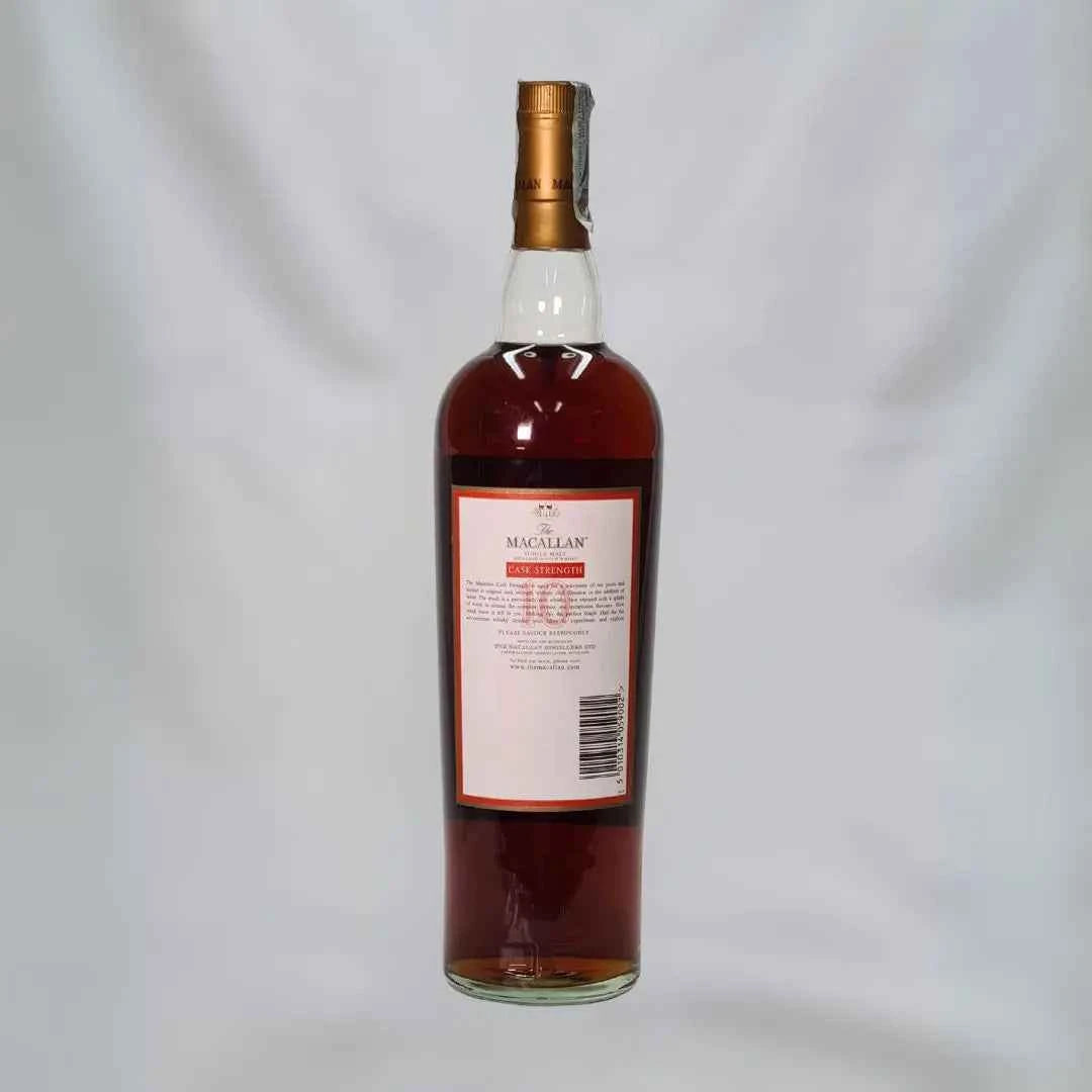 Bottiglia di scotch whisky ​Macallan 10 years old Scotch Whisky | Single Malt Cask Strength | 1L 58,6% | Sherry Wood Cask